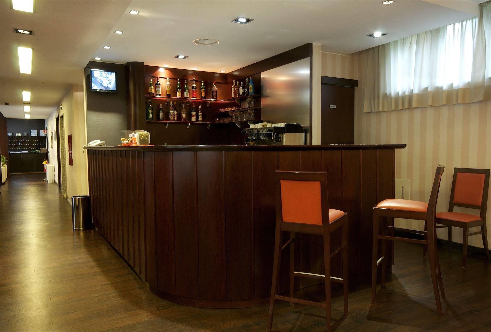 Hotel 2C Legnano Luaran gambar
